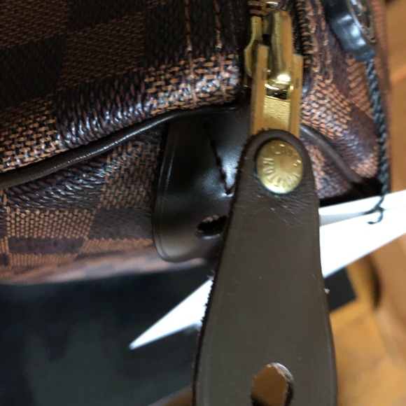 Louis Vuitton Damier Ebene Speedy 30 bag - Picture 8 of 15